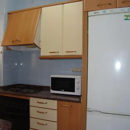 Alexis Basic * サロウ