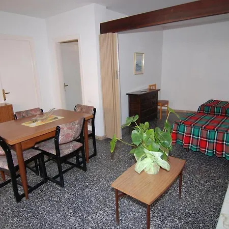 Alexis Basic Apartment Salou