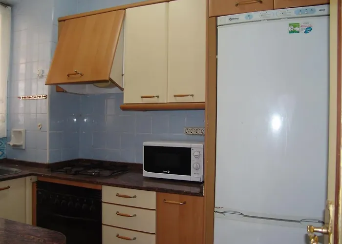 Alexis Basic * סאלו